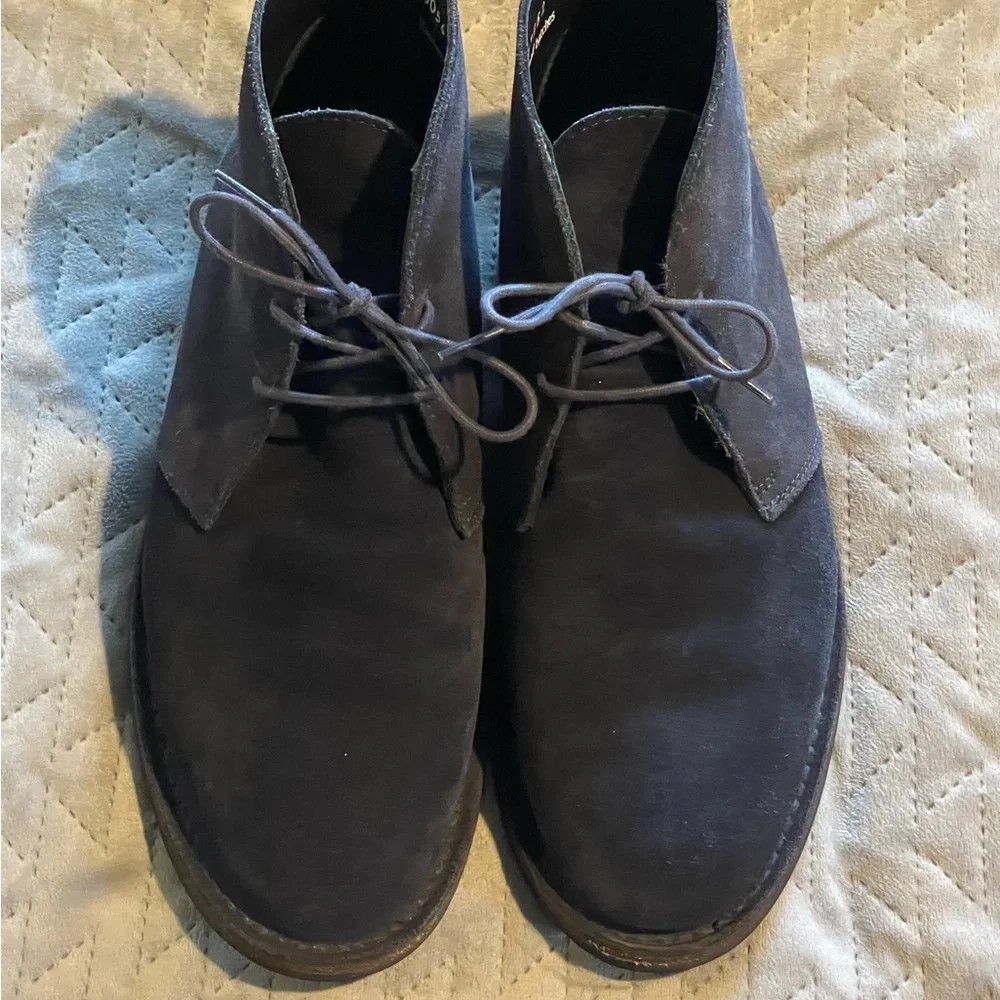 Thursday boot‎ co blue suede shoes men’s size 7.5 pre-owned condition